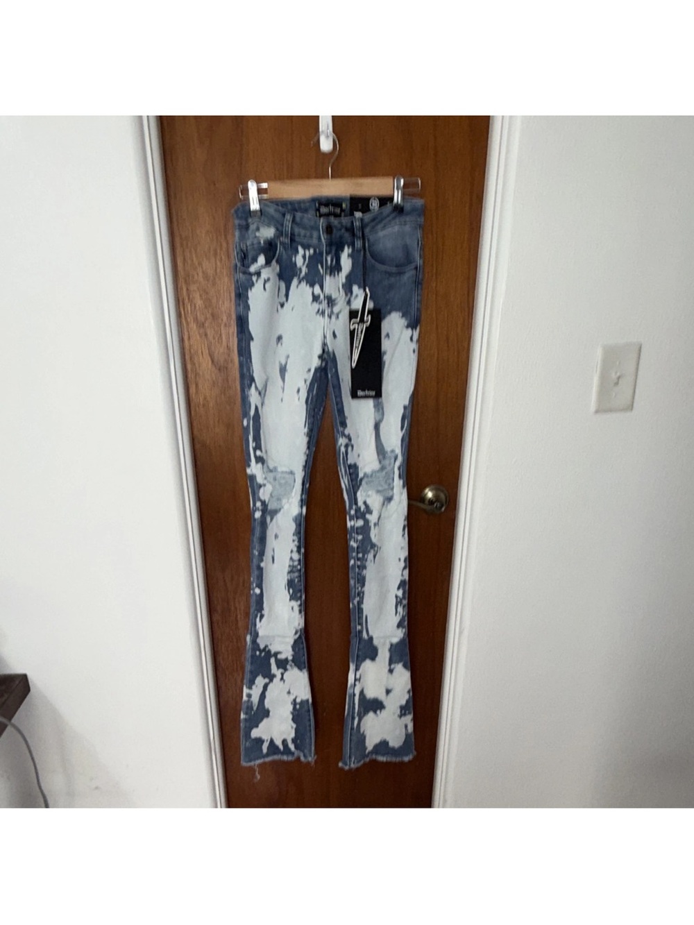 Doctrine Men's Bleached Tie Dye Distressed Stacked Flare Jeans NWT 28